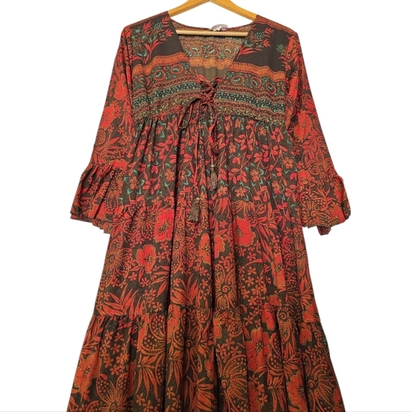 Chaudry | Renaissance Red Floral Boho Maxi Dress | Tiered Flutter Sleeve L - Picture 4 of 8